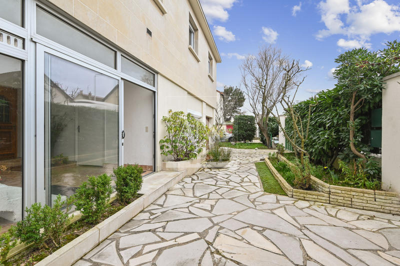 Appartement - 91 m² - 4 pièces