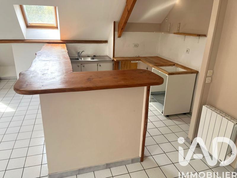 Maison - 246 m² - 9 pièces