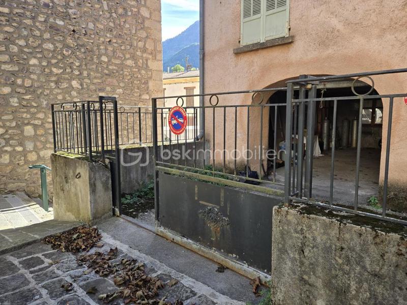 Maison de village - 289 m² - 7 pièces