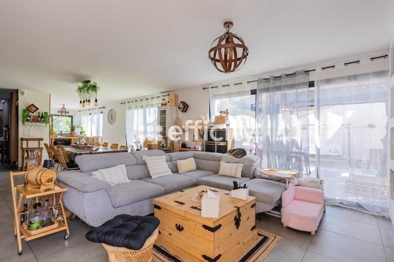 Maison - 125 m² - 5 pièces