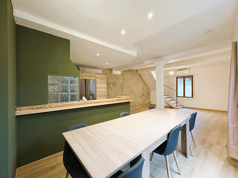 Maison - 90 m² - 4 pièces