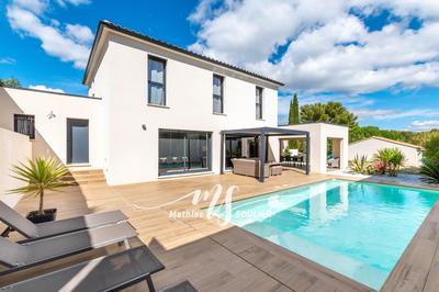 Maison - 145 m² - 4 pièces