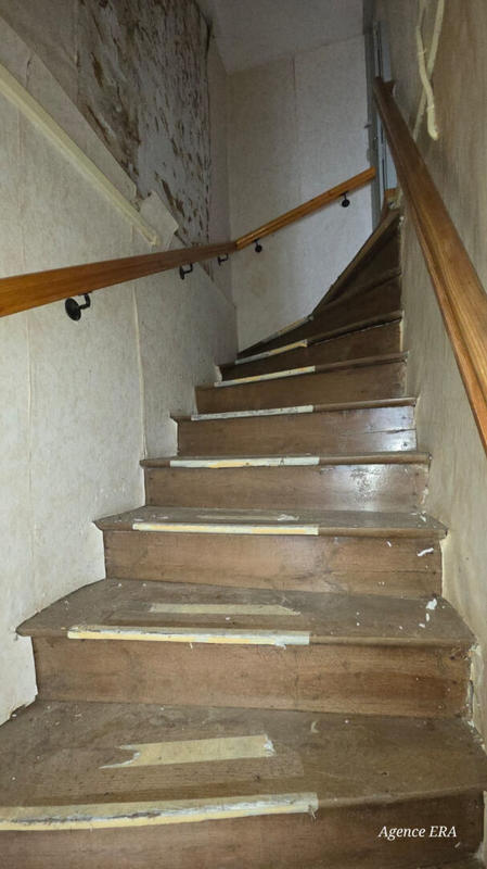 Maison - 142 m² - 7 pièces