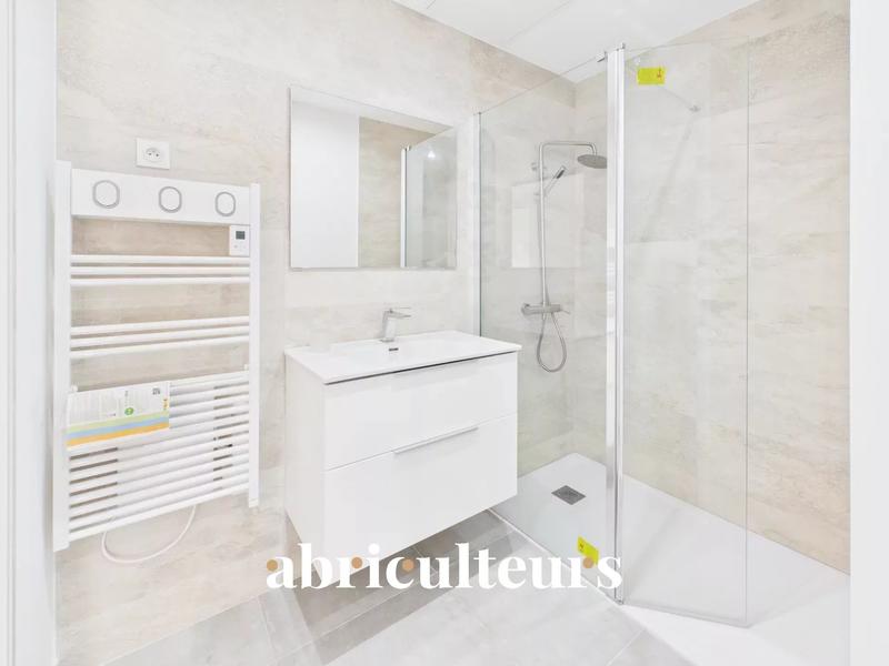 Appartement - 95 m² - 4 pièces