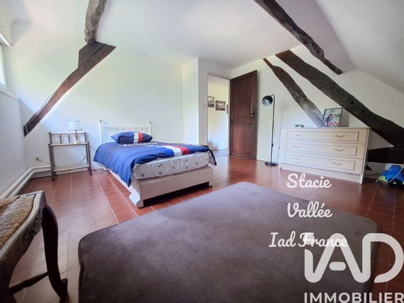 Maison - 201 m² - 9 pièces