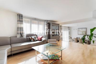 Appartement - 99 m² - 4 pièces