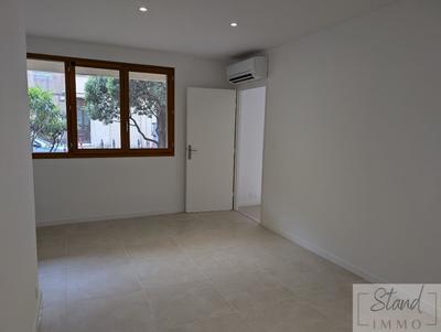 Bureau - 64 m² - 2 pièces