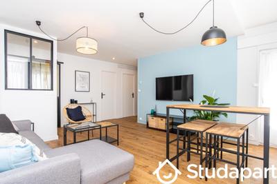 Chambre - 11 m² - 1 pièce