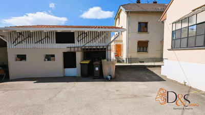 Maison - 200 m² - 10 pièces