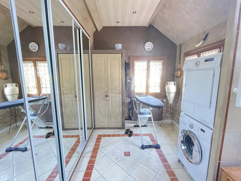 Maison ancienne - 167 m² - 8 pièces