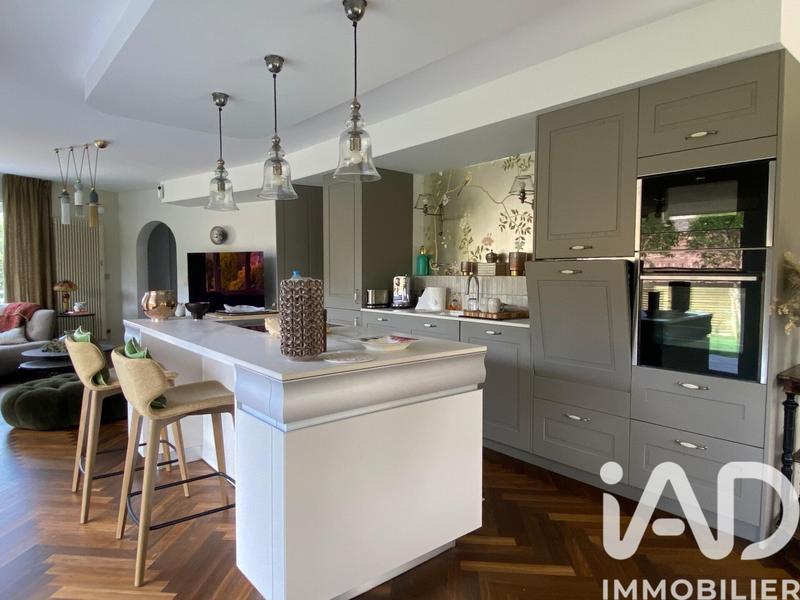 Maison - 128 m² - 7 pièces