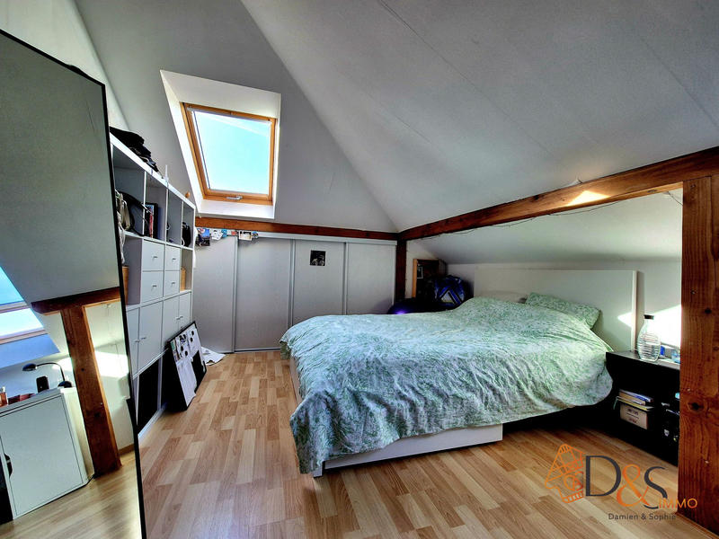 Maison - 177 m² - 7 pièces