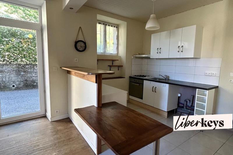 Maison de village - 175 m² - 8 pièces