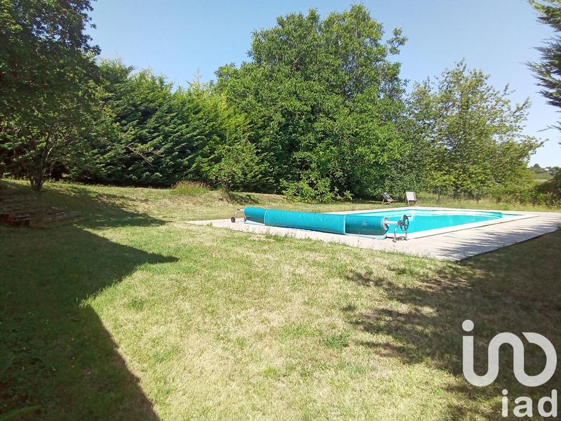 Maison - 254 m² - 7 pièces