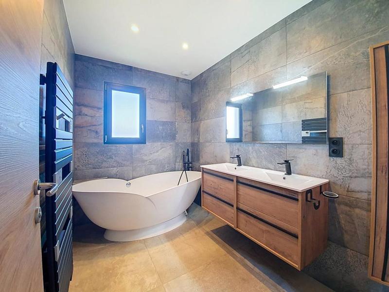 Maison - 141 m² - 6 pièces