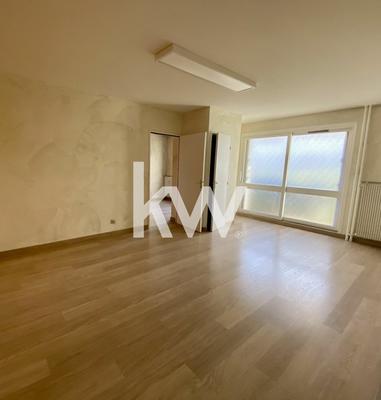 Bureau - 93 m² - 5 pièces