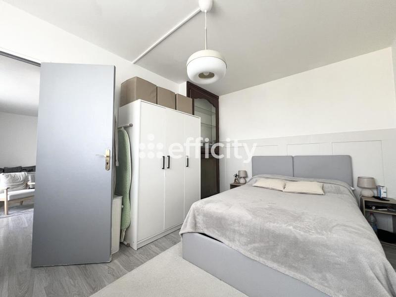 Appartement - 105 m² - 6 pièces