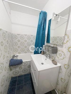 Studio - 25 m² - 1 pièce