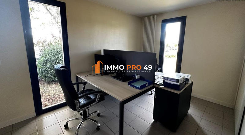 Bureau - 160 m² - 7 pièces