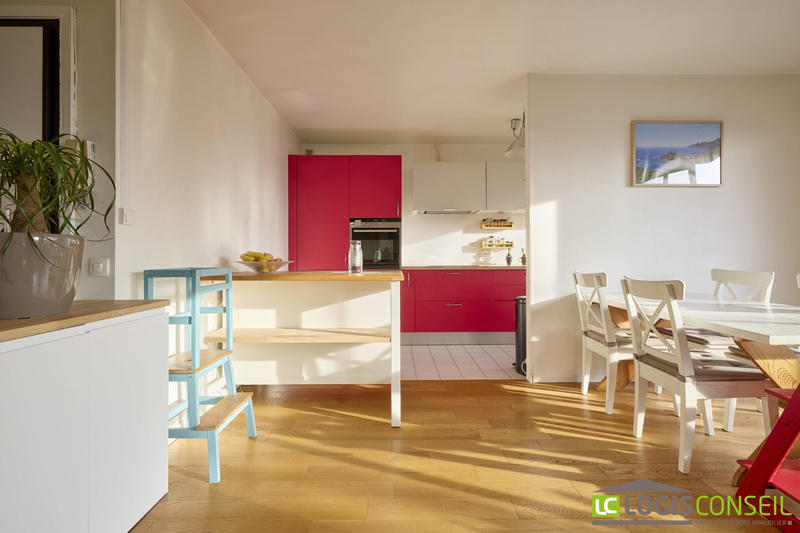 Appartement - 82 m² - 4 pièces