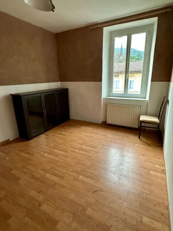 Maison en pierre - 203 m² - 11 pièces