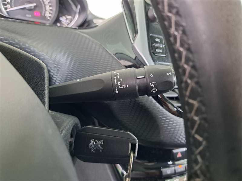 Peugeot 2008 1.2 PureTech 110ch s&amp;S Bvm5 Allure