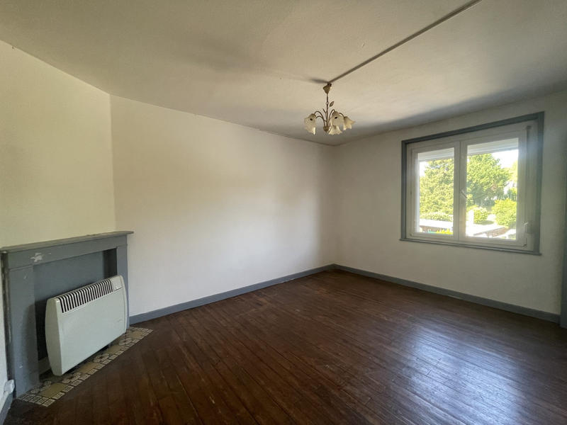 Maison - 104 m² - 6 pièces