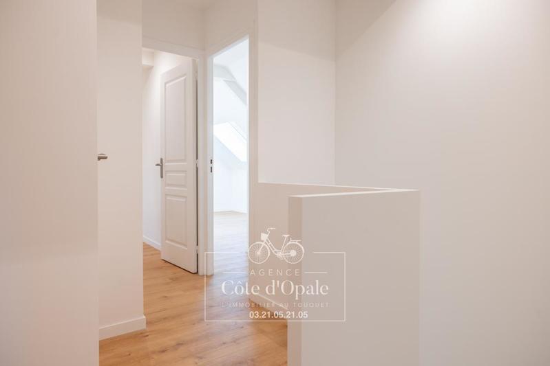 Maison - 215 m² - 6 pièces