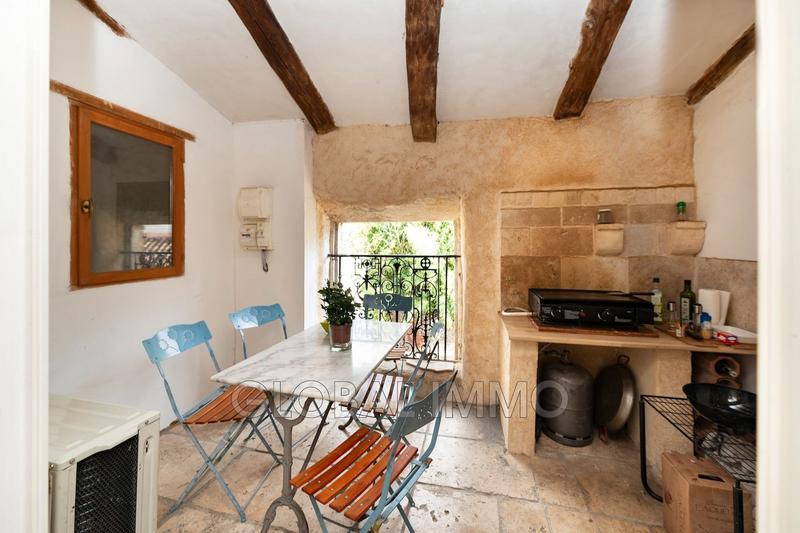 Maison - 242 m² - 10 pièces