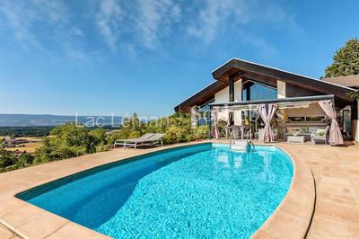 Maison - 246 m² - 6 pièces