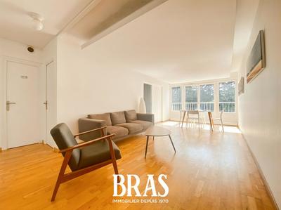 Appartement - 87 m² - 5 pièces