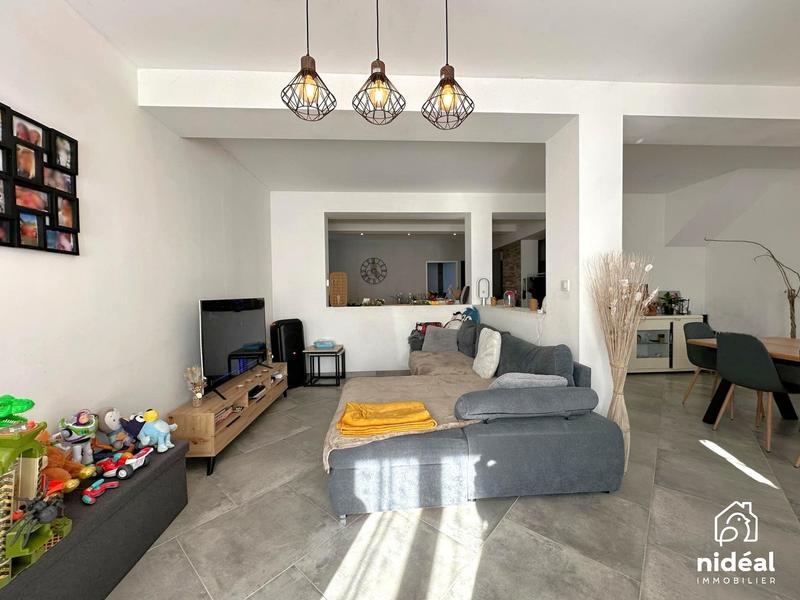 Maison - 148 m² - 6 pièces