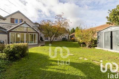 Maison de village - 250 m² - 7 pièces