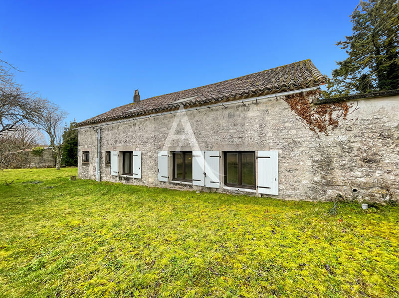 Maison - 216 m² - 12 pièces