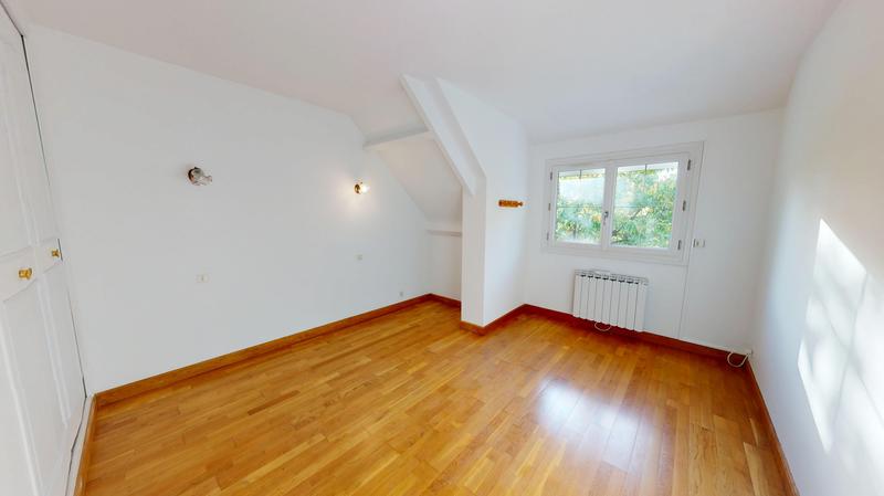 Maison - 151 m² - 6 pièces