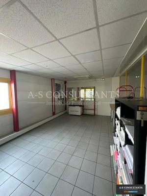 Bureau - 650 m²