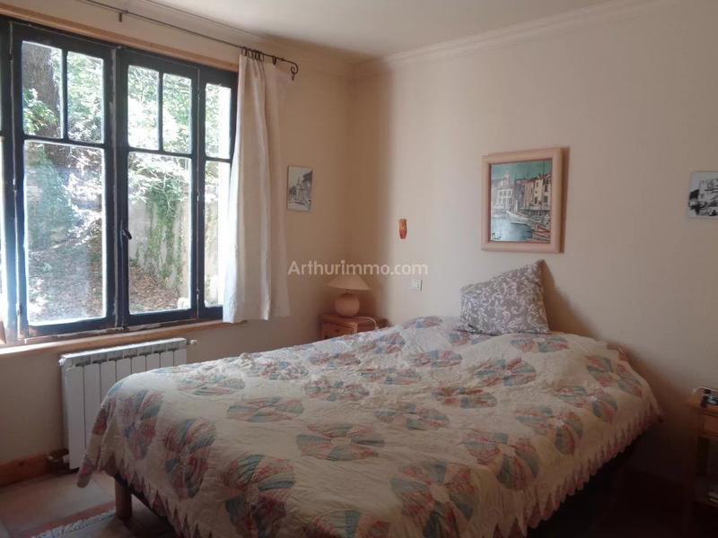 Maison - 240 m² - 10 pièces