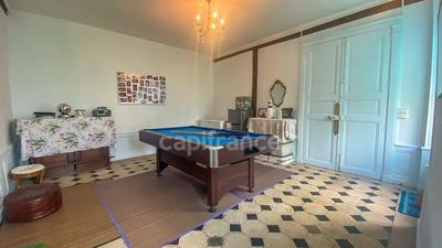 Propriété - 600 m² - 23 pièces