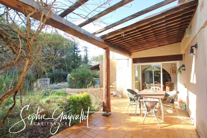 Maison - 180 m² - 6 pièces