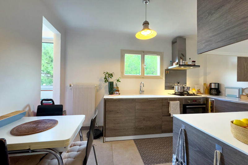 Appartement - 79 m² - 4 pièces