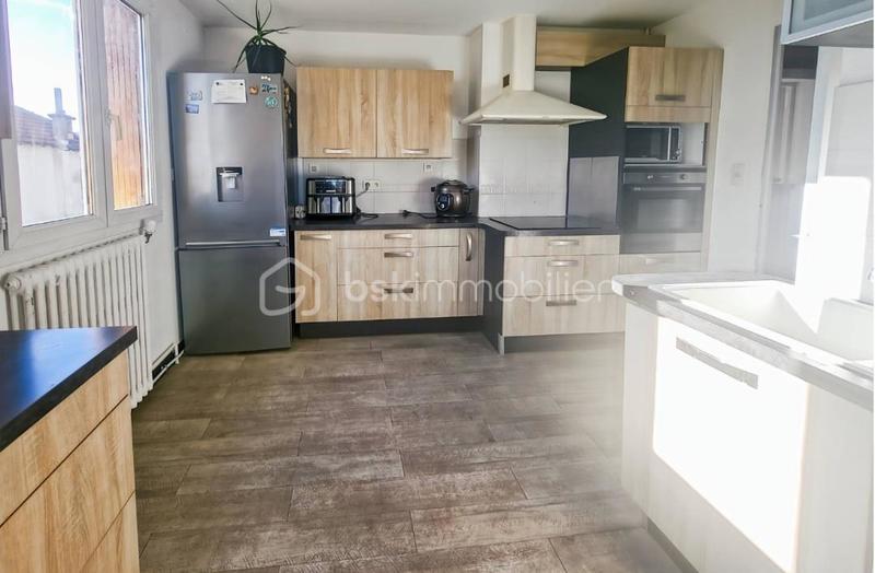 Appartement - 85 m² - 4 pièces