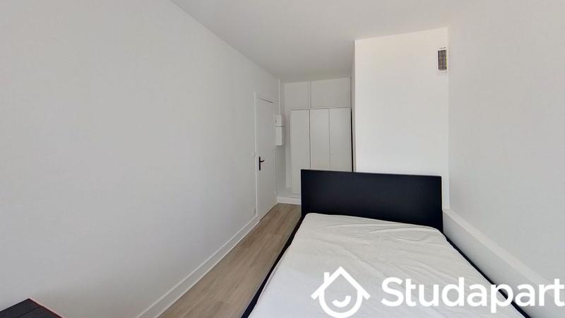 Chambre - 81 m² - 1 pièce