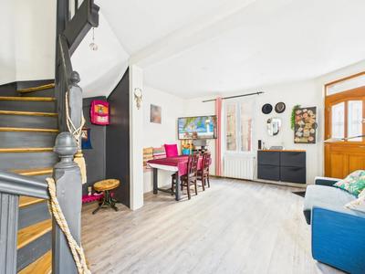 Maison de ville - 60 m² - 4 pièces