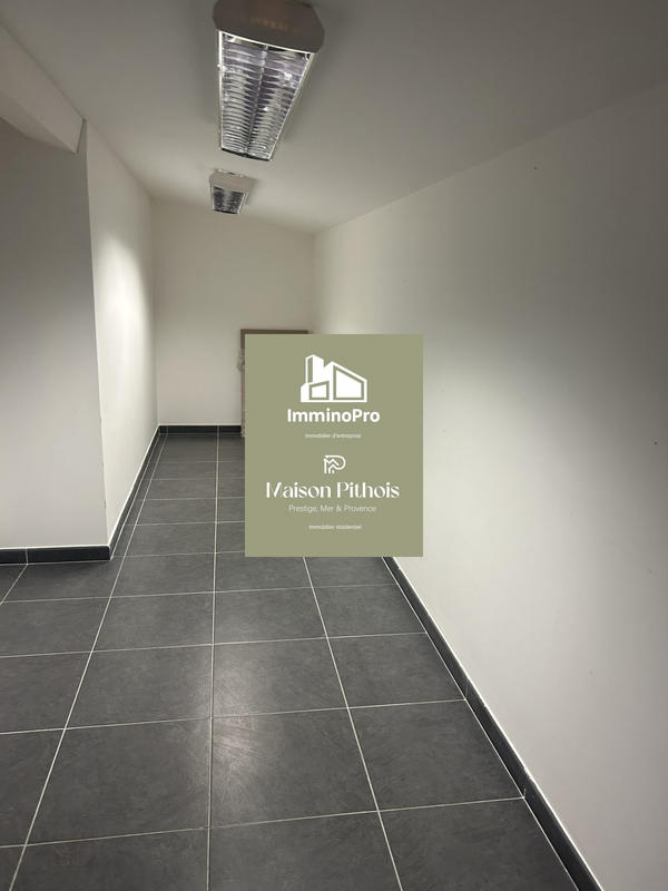 Local d'activités - 570 m²