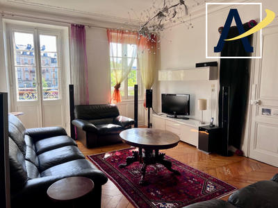 Appartement - 161 m² - 6 pièces