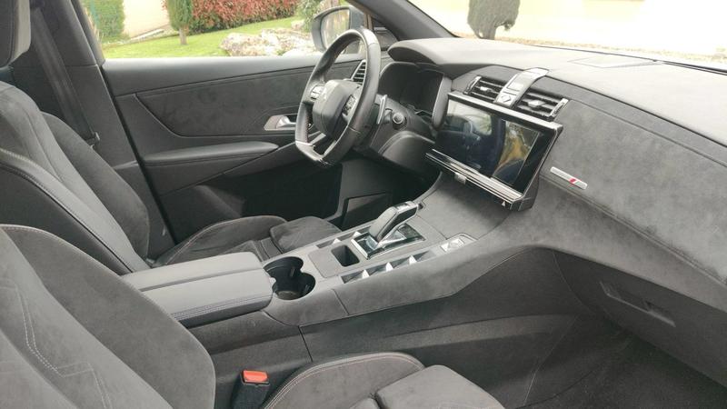 Ds Ds 7 Crossback I 1.6 Thp E-Tense 300 Plug in Hybrid 4x4 Eat8 Performance Line