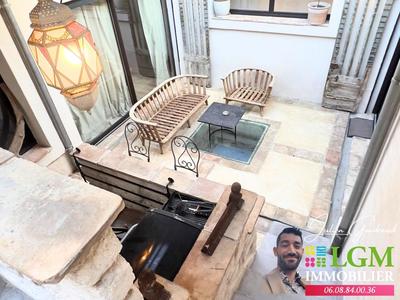 Immeuble - 300 m² - 5 pièces