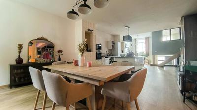 Maison - 158 m² - 5 pièces