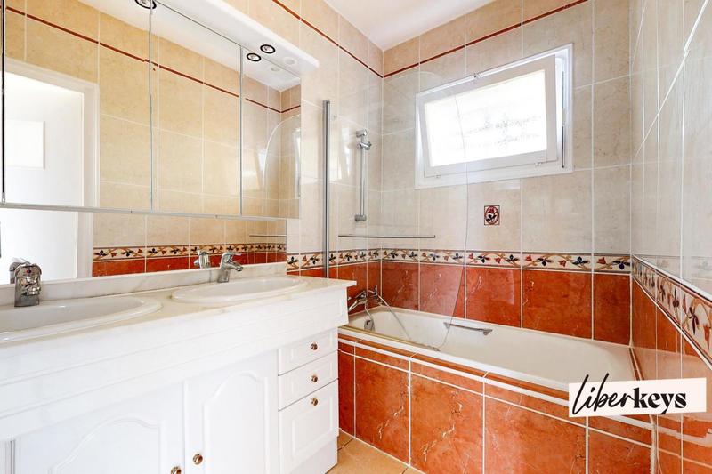 Appartement - 76 m² - 3 pièces