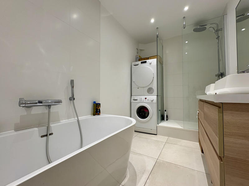 Appartement - 99 m² - 5 pièces